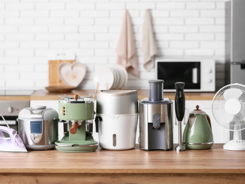 Small household appliances on a kitchen counter